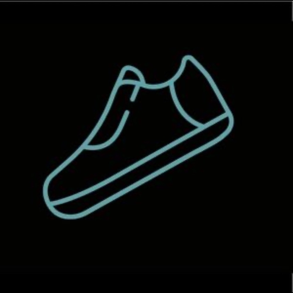 Meet your Posher, Carlos & Roxanna